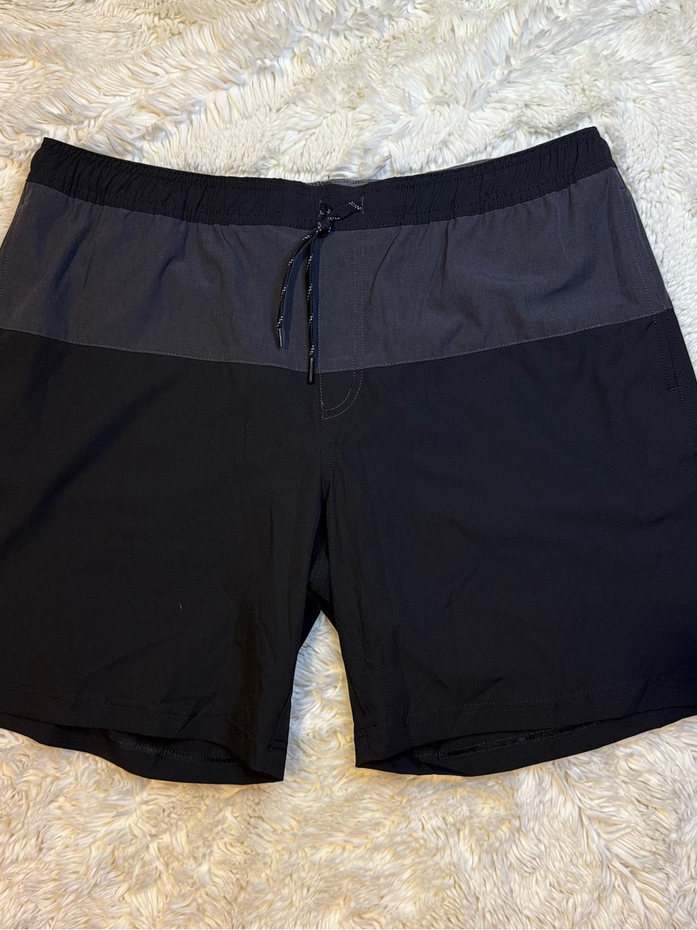 Copper and oak Men's XXL hybrid shorts built in liner 8.5” inseam